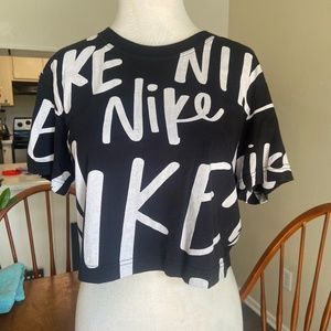Nike Print Cropped Tee